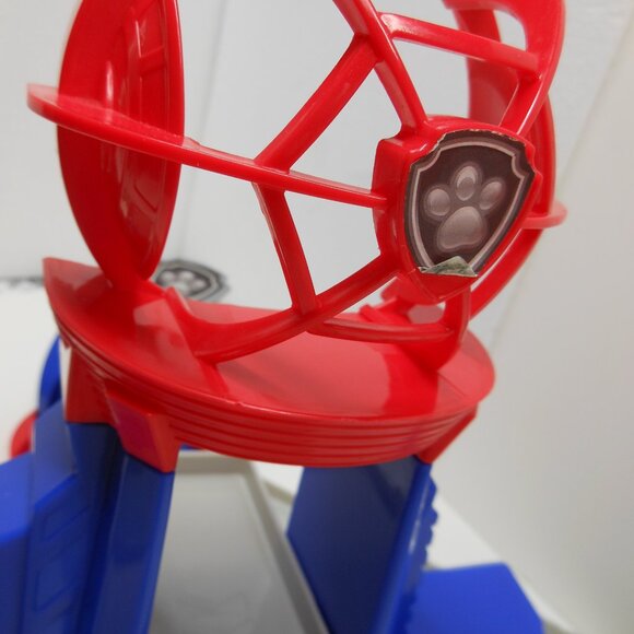 Paw Patrol: The Movie Liberty Total City Rescue Vehicle Playset and 6 Cars - Picture 13 of 15